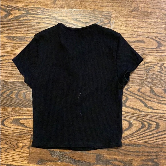 Button up crop top! - Picture 2 of 3